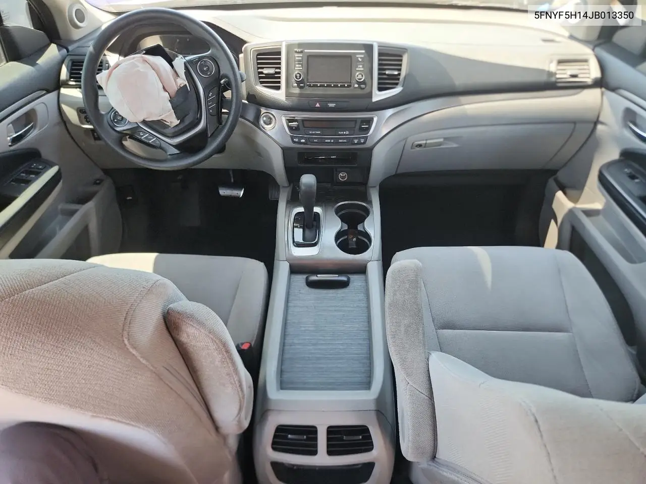 2018 Honda Pilot Lx VIN: 5FNYF5H14JB013350 Lot: 61256465