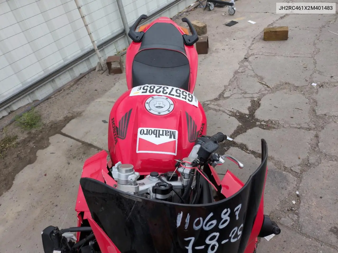 2002 Honda Vfr800 VIN: JH2RC461X2M401483 Lot: 65573285