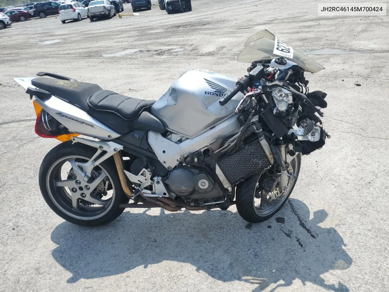 2005 Honda Vfr800 VIN: JH2RC46145M700424 Lot: 62753925