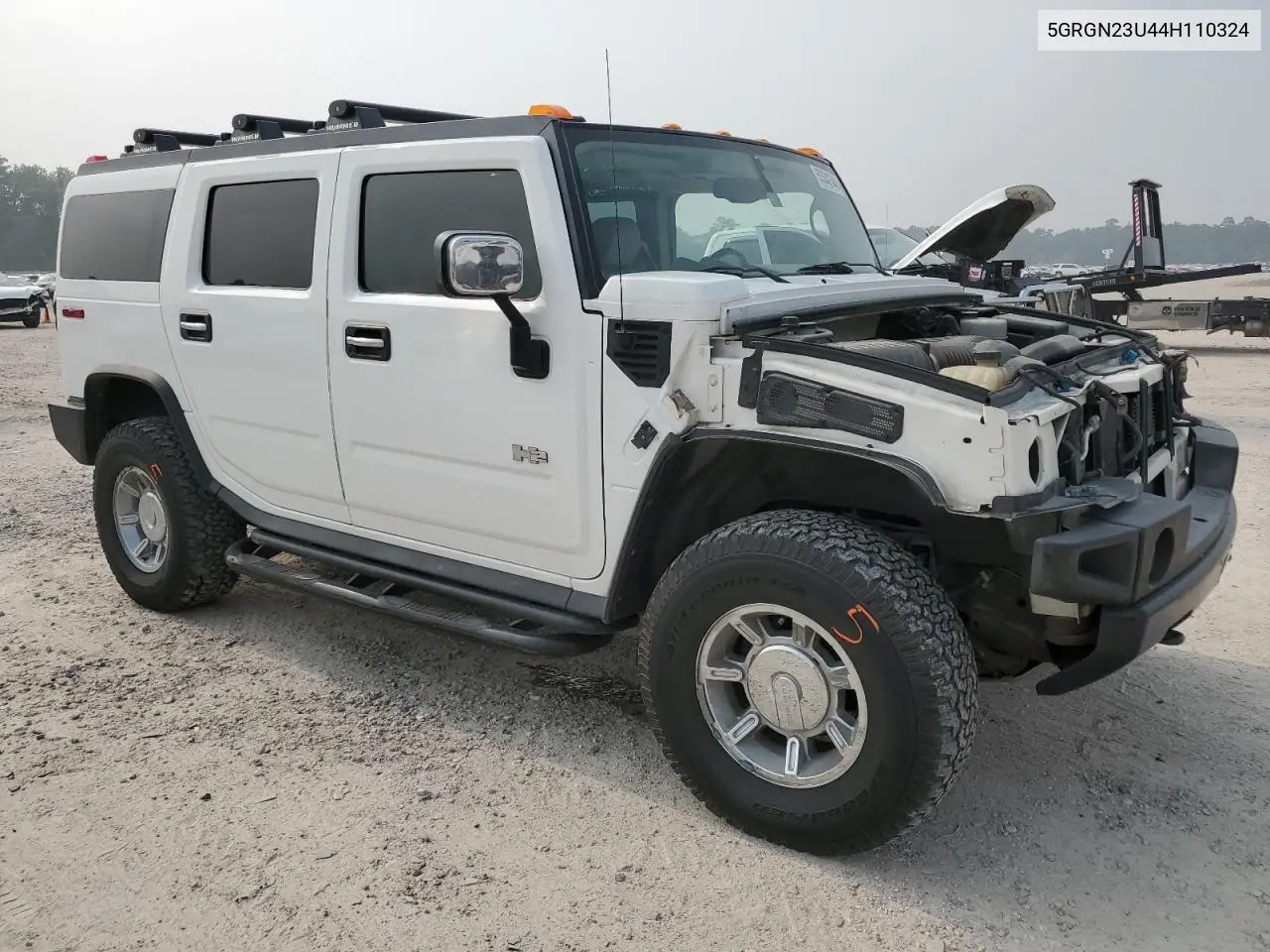 2004 Hummer H2 VIN: 5GRGN23U44H110324 Lot: 53342344