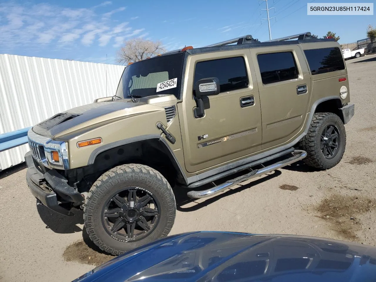 2005 Hummer H2 VIN: 5GRGN23U85H117424 Lot: 42545425