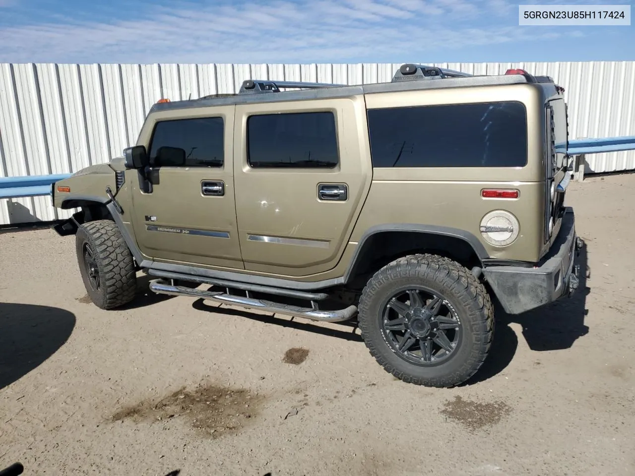 2005 Hummer H2 VIN: 5GRGN23U85H117424 Lot: 42545425