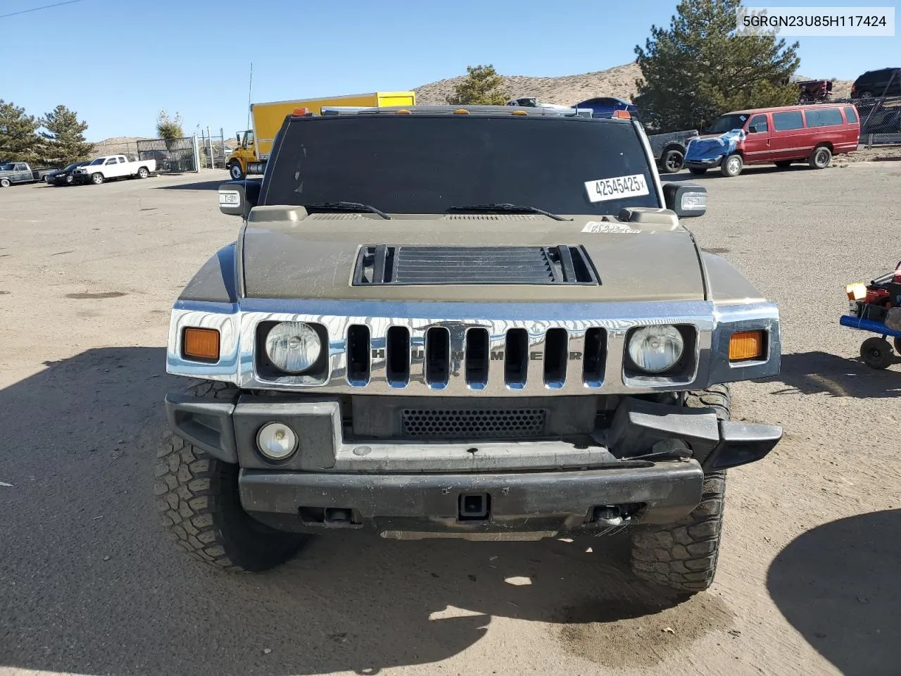 2005 Hummer H2 VIN: 5GRGN23U85H117424 Lot: 42545425
