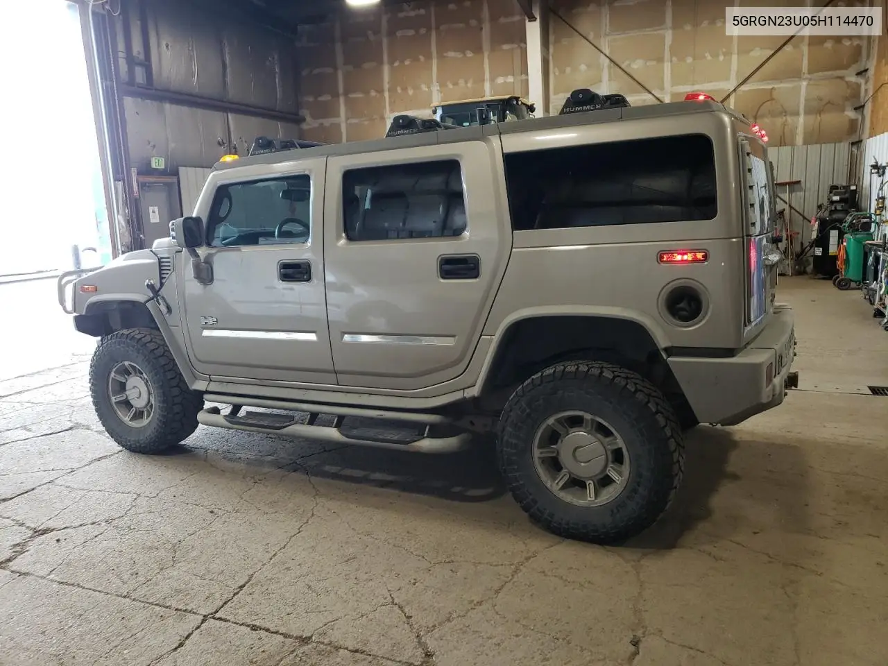 2005 Hummer H2 VIN: 5GRGN23U05H114470 Lot: 64519905