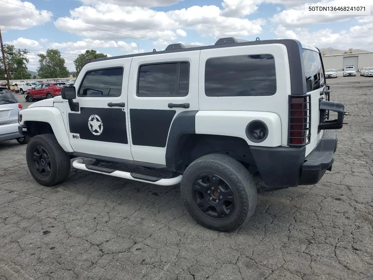 2006 Hummer H3 VIN: 5GTDN136468241071 Lot: 56801095