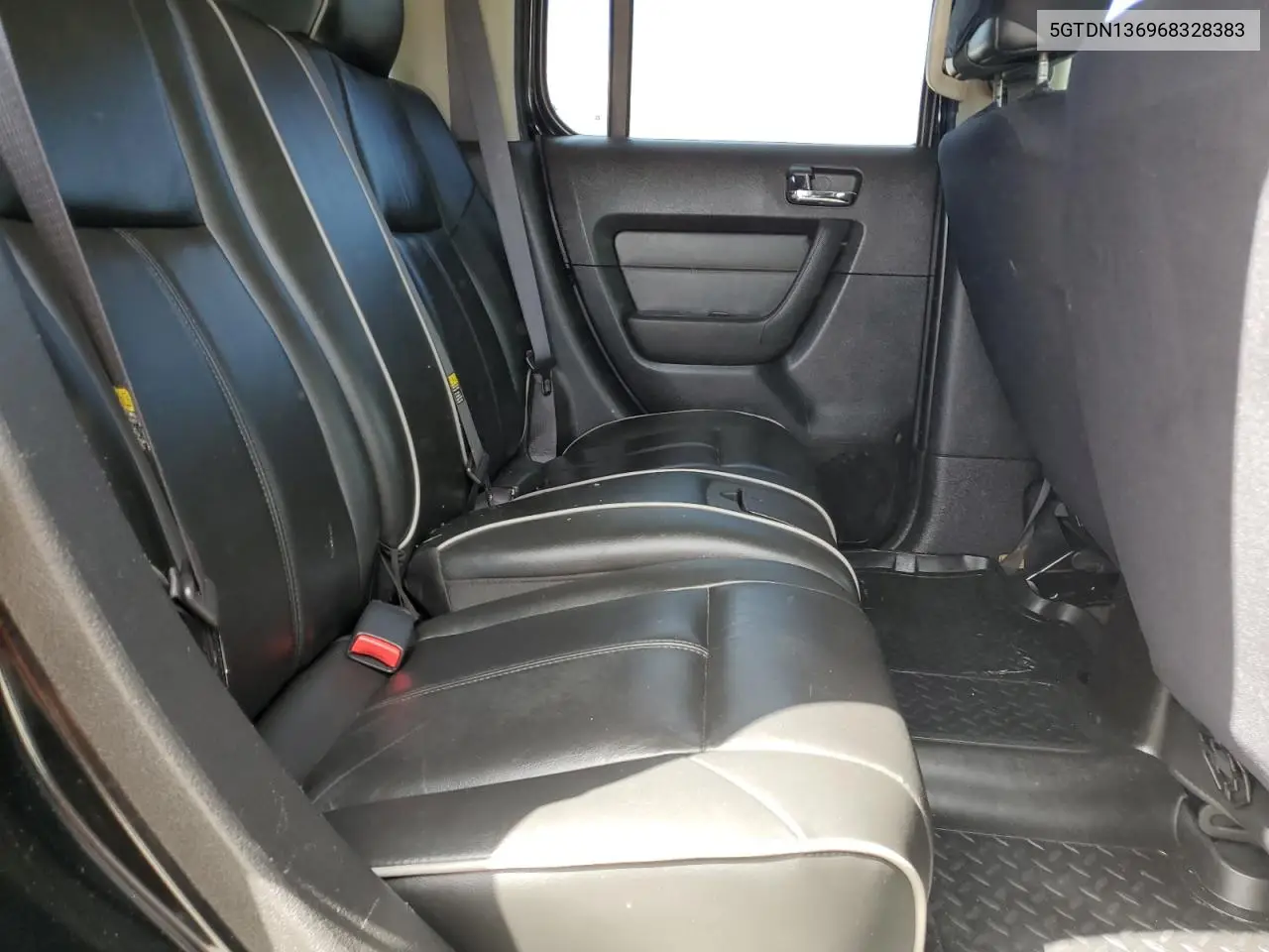 2006 Hummer H3 VIN: 5GTDN136968328383 Lot: 63442395