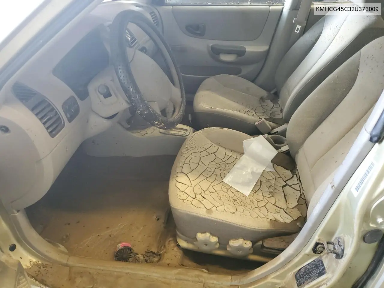 2002 Hyundai Accent Gl VIN: KMHCG45C32U373009 Lot: 62753865