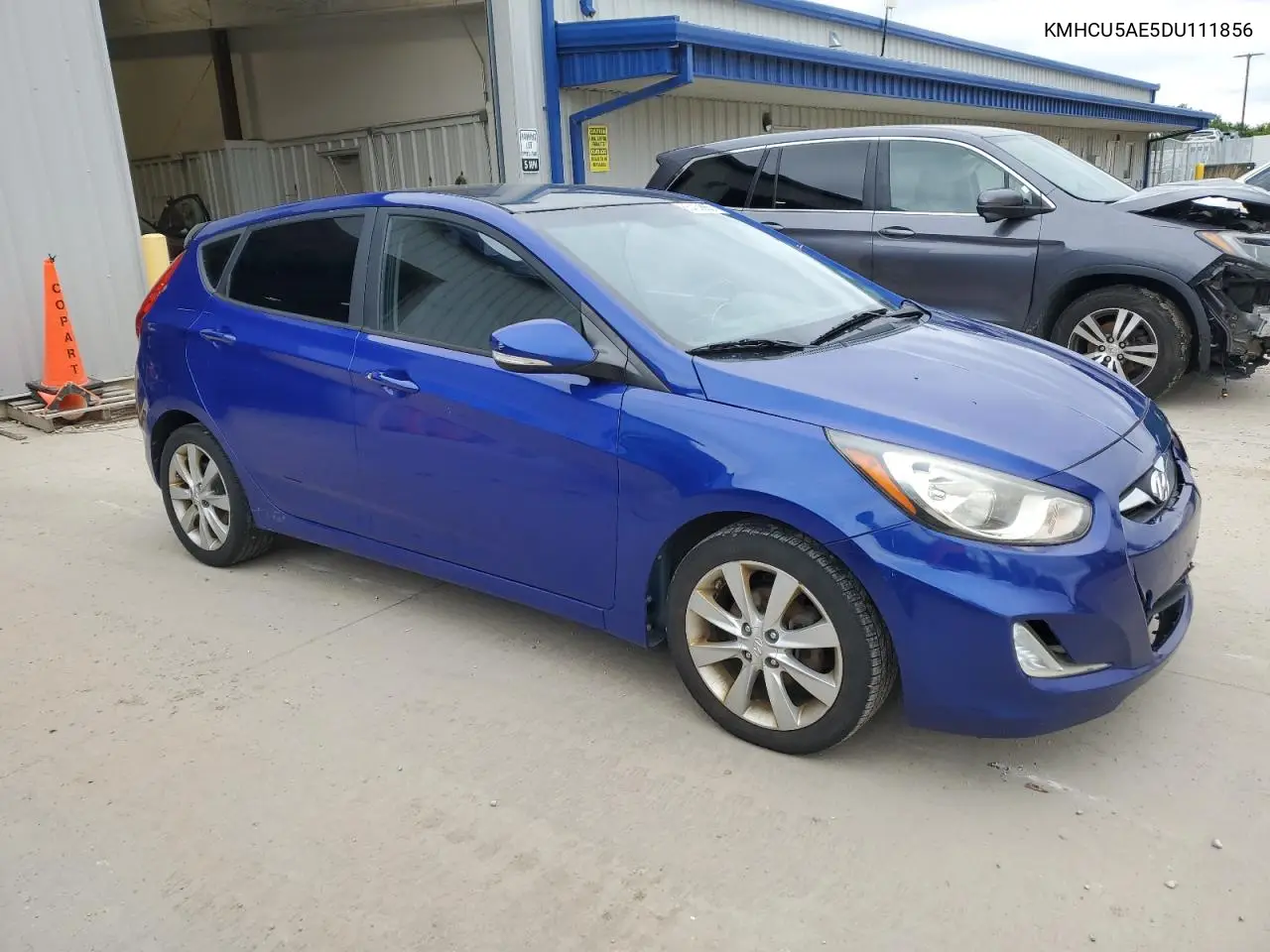 2013 Hyundai Accent Gls VIN: KMHCU5AE5DU111856 Lot: 65423865