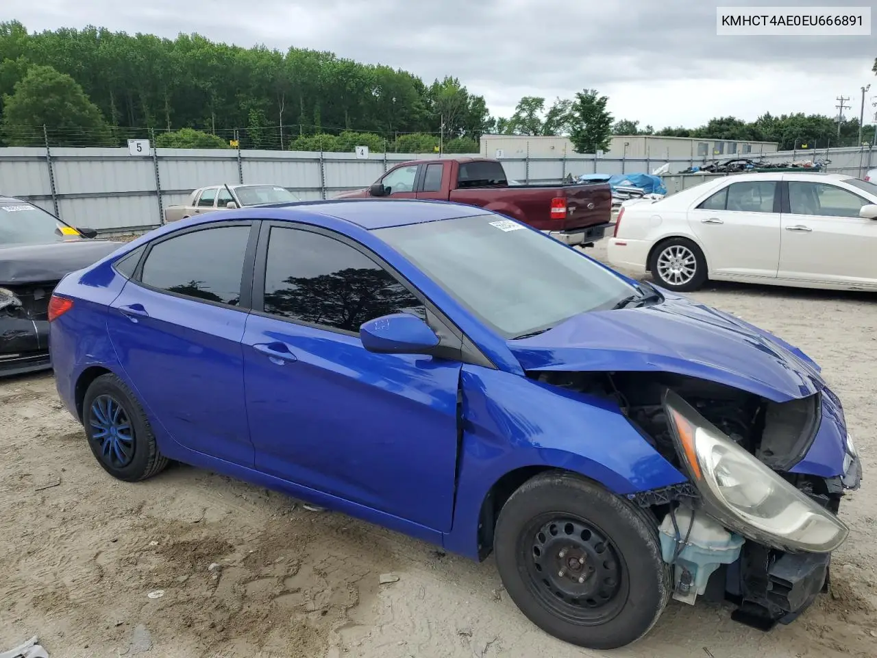 2014 Hyundai Accent Gls VIN: KMHCT4AE0EU666891 Lot: 56884045