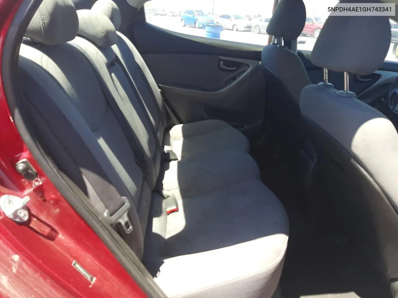 2016 Hyundai Elantra Se VIN: 5NPDH4AE1GH743341 Lot: 57106045