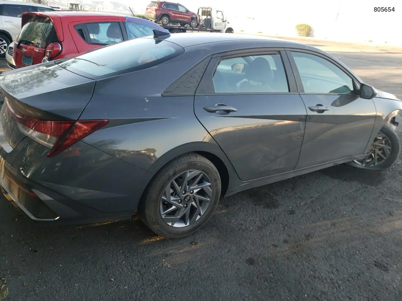2024 Hyundai Elantra Sel VIN: 805654 Lot: 63149585