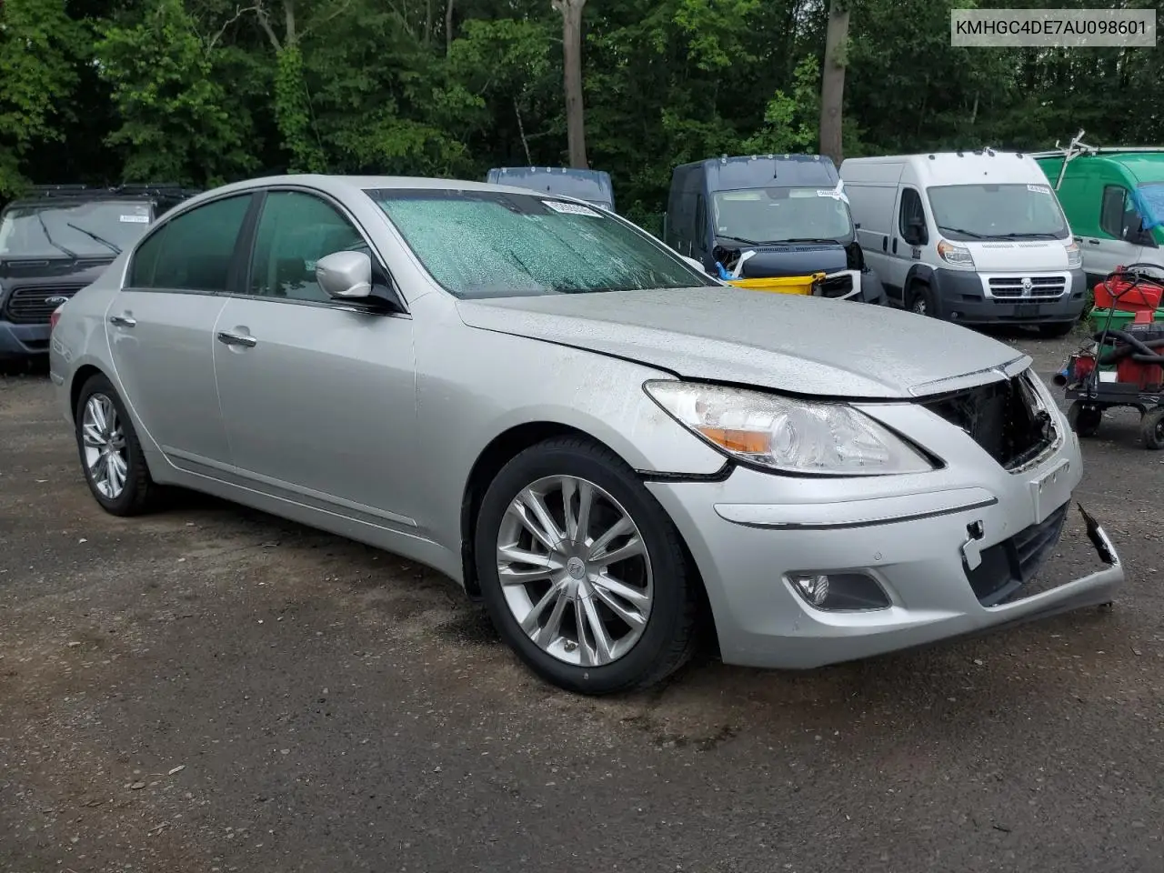 2010 Hyundai Genesis 3.8L VIN: KMHGC4DE7AU098601 Lot: 62093595