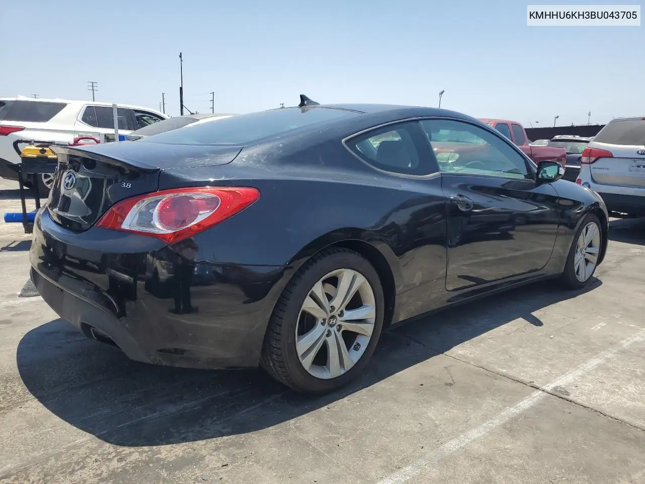 2011 Hyundai Genesis Coupe 3.8L VIN: KMHHU6KH3BU043705 Lot: 62675195