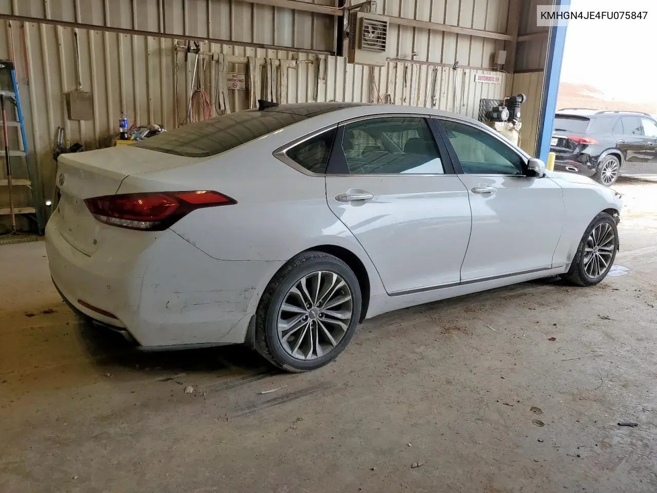 2015 Hyundai Genesis 3.8L VIN: KMHGN4JE4FU075847 Lot: 56488485