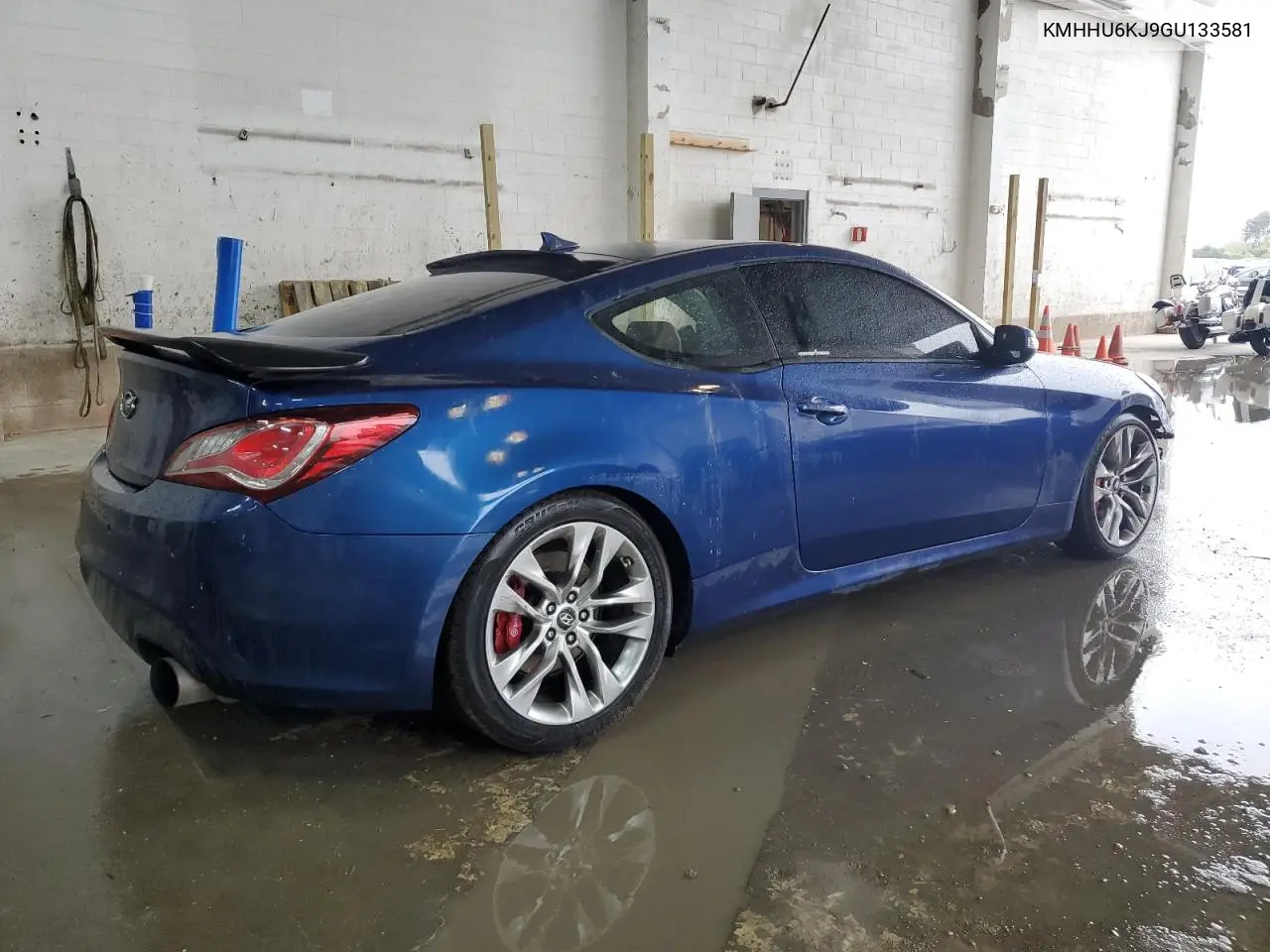 2016 Hyundai Genesis Coupe 3.8 R-Spec VIN: KMHHU6KJ9GU133581 Lot: 52402295