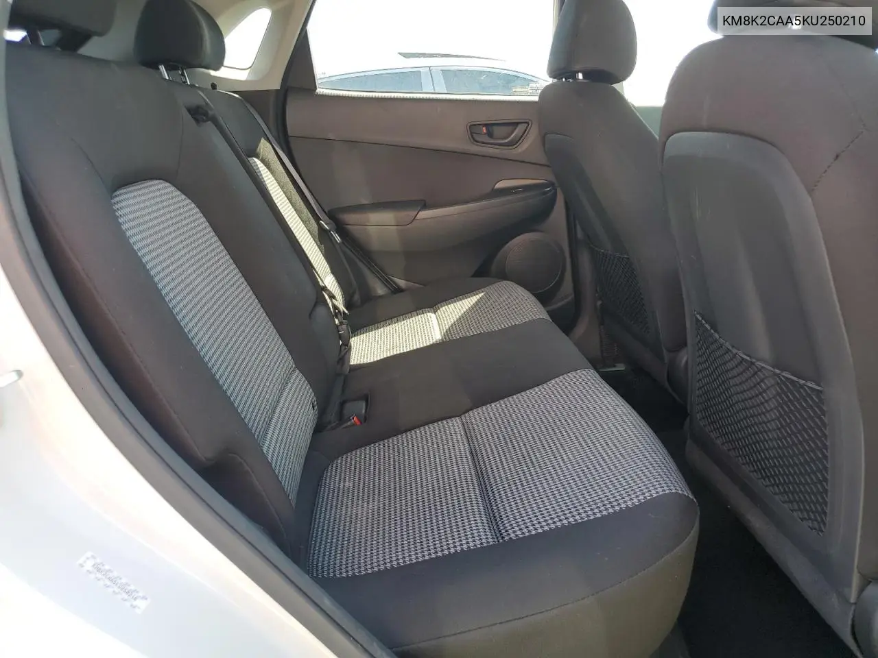 2019 Hyundai Kona Sel VIN: KM8K2CAA5KU250210 Lot: 64614485