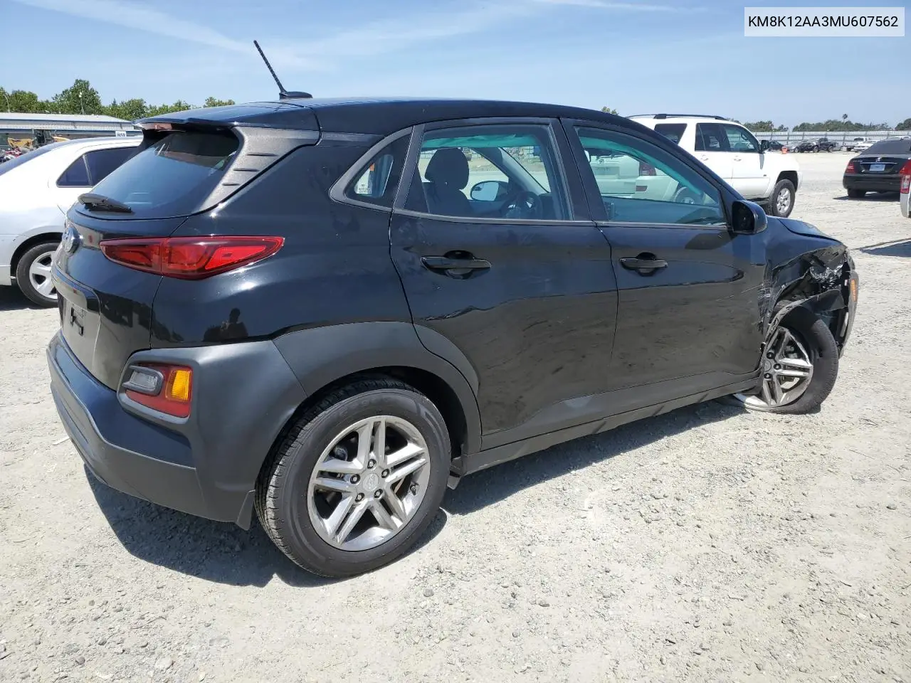 2021 Hyundai Kona Se VIN: KM8K12AA3MU607562 Lot: 61689915