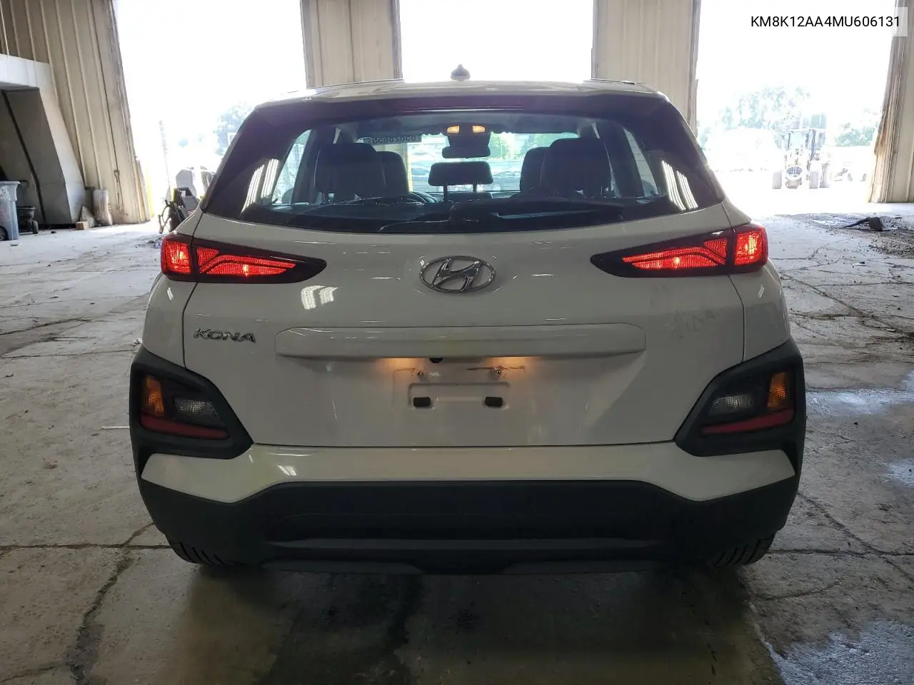 2021 Hyundai Kona Se VIN: KM8K12AA4MU606131 Lot: 65628655