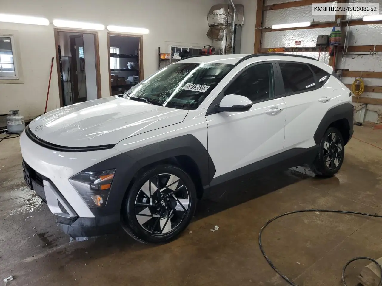 2025 Hyundai Kona Sel VIN: KM8HBCAB4SU308052 Lot: 65415975