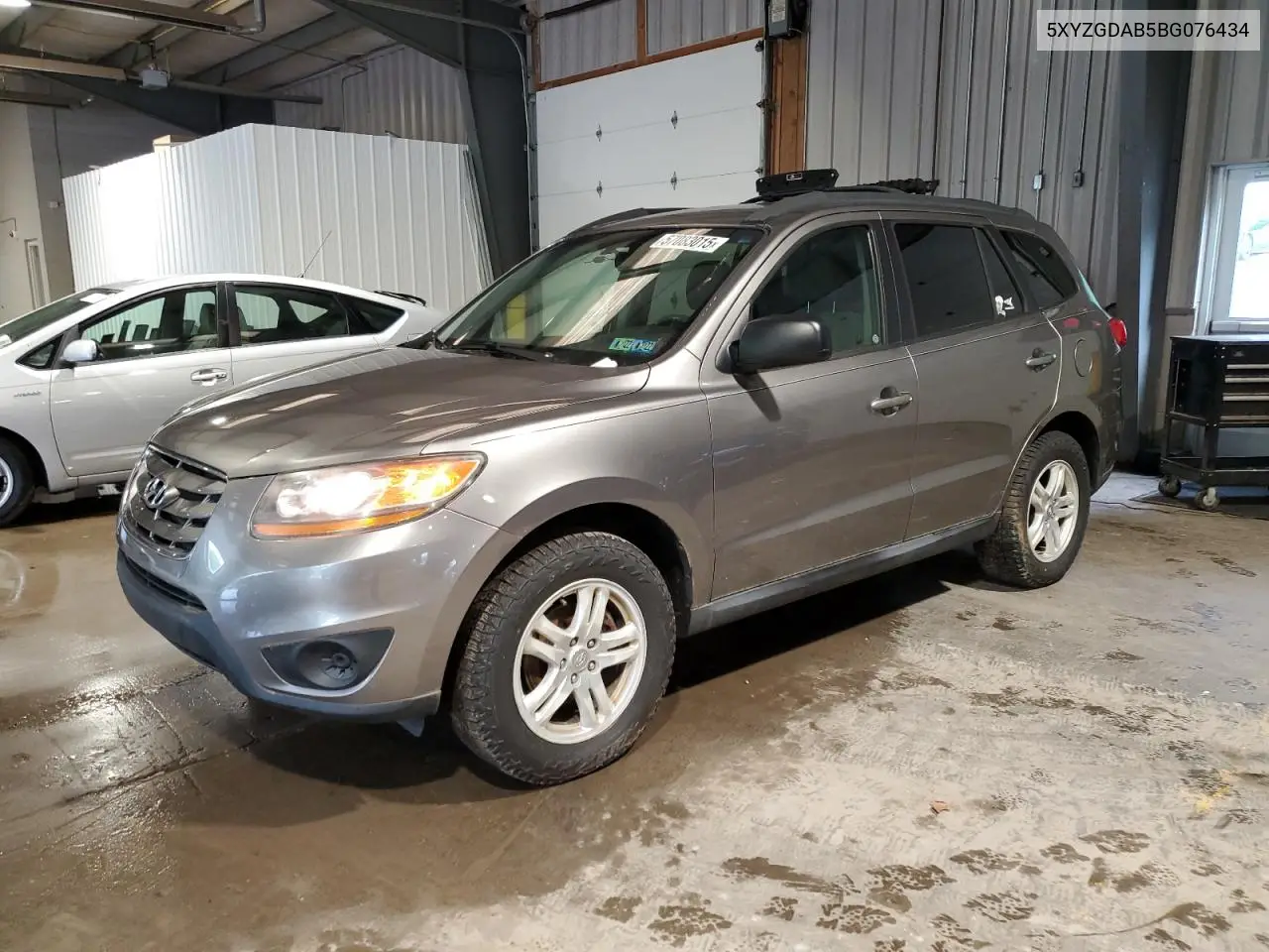 2011 Hyundai Santa Fe Gls VIN: 5XYZGDAB5BG076434 Lot: 57083015