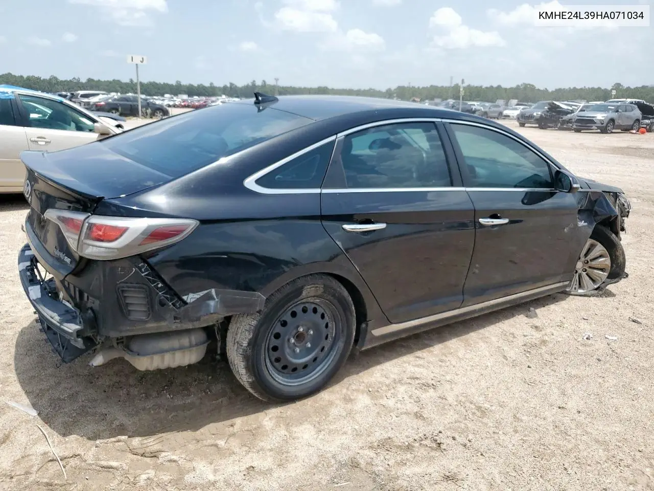2017 Hyundai Sonata Hybrid VIN: KMHE24L39HA071034 Lot: 62089155