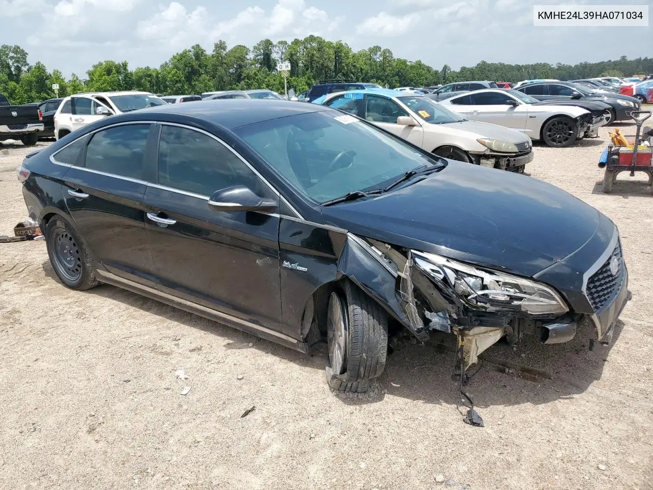 2017 Hyundai Sonata Hybrid VIN: KMHE24L39HA071034 Lot: 62089155