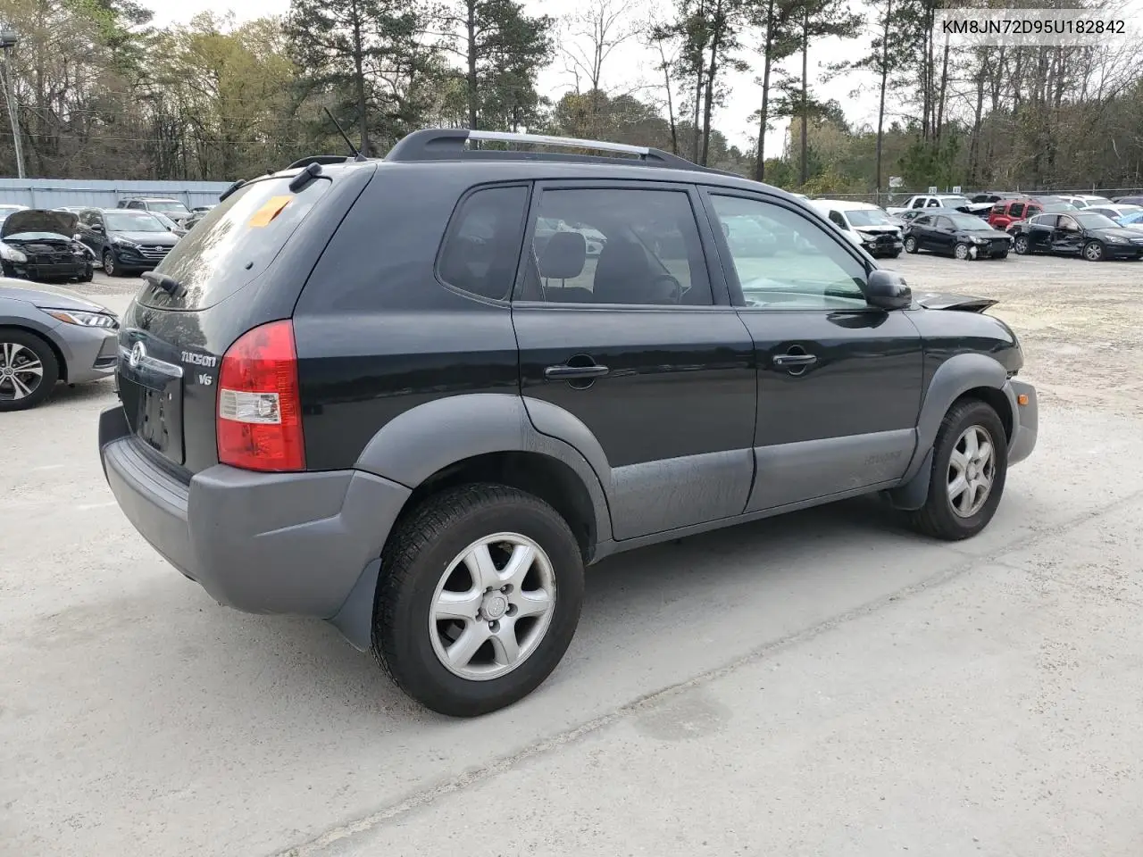 2005 Hyundai Tucson Gls VIN: KM8JN72D95U182842 Lot: 50012095