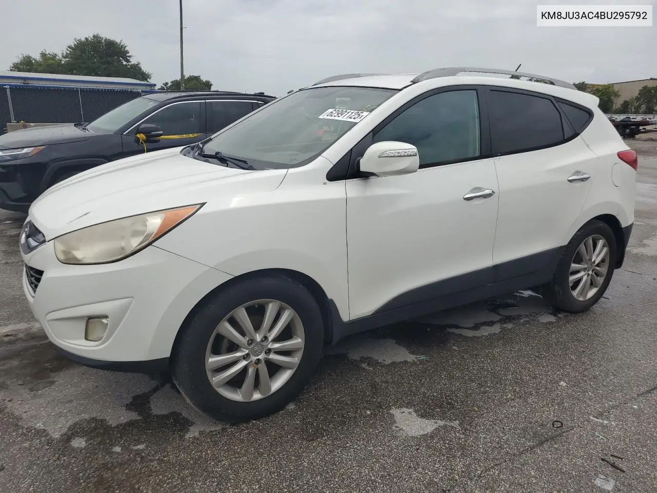 2011 Hyundai Tucson Gls VIN: KM8JU3AC4BU295792 Lot: 62991125