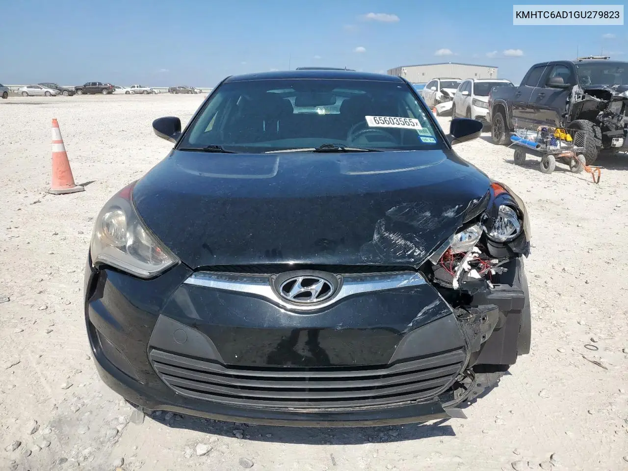 2016 Hyundai Veloster VIN: KMHTC6AD1GU279823 Lot: 65603565