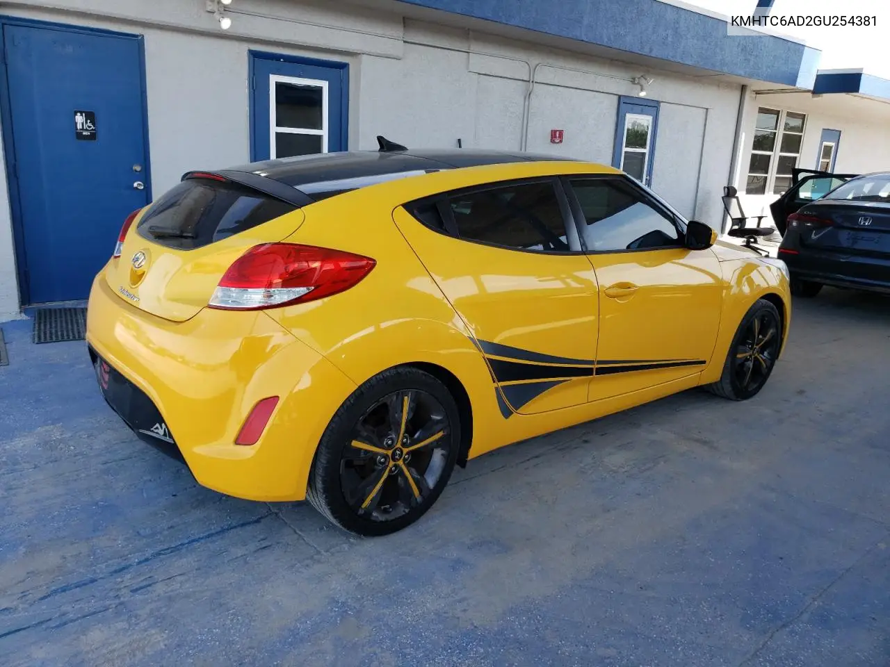 2016 Hyundai Veloster VIN: KMHTC6AD2GU254381 Lot: 65875415