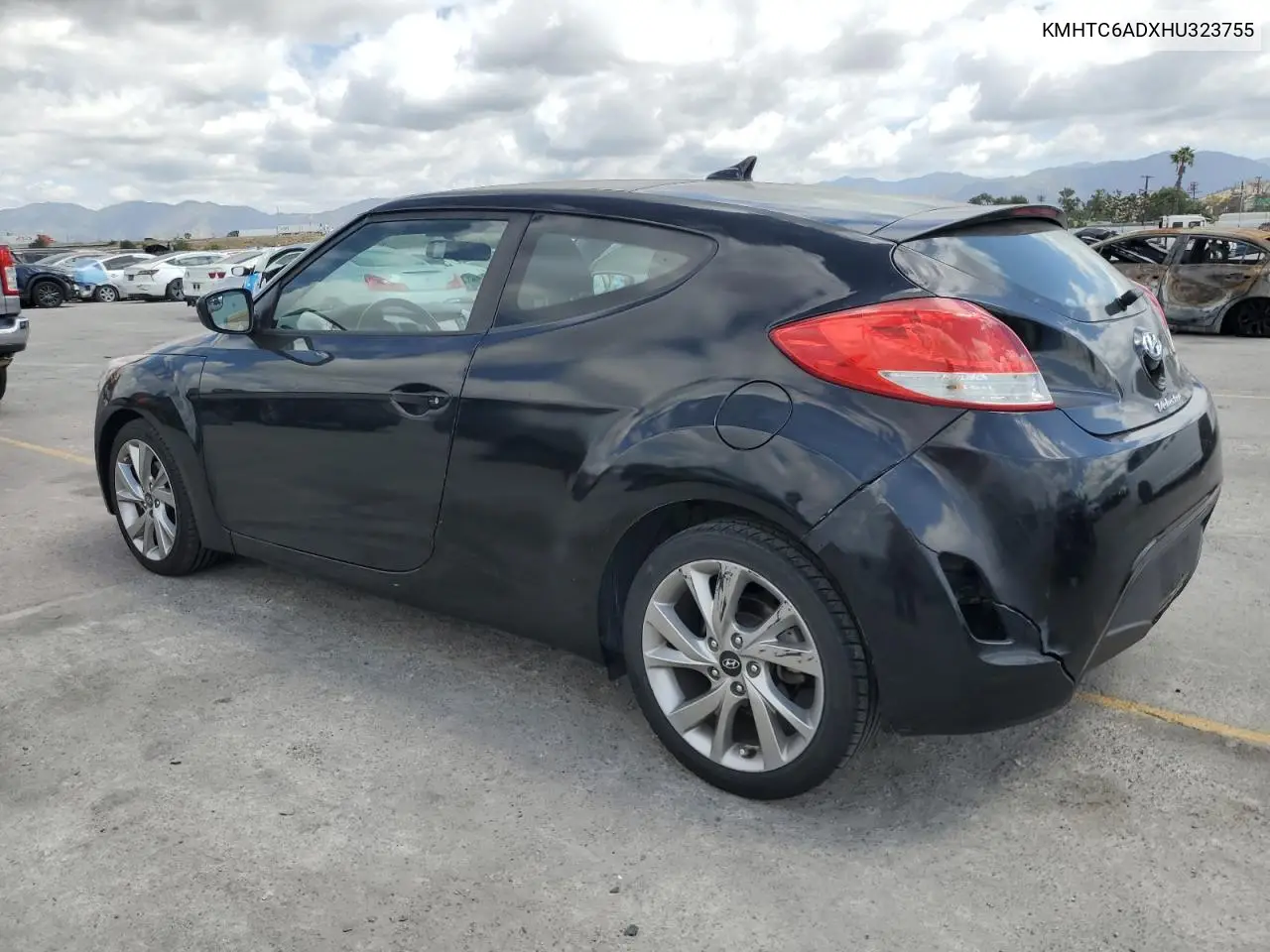 2017 Hyundai Veloster VIN: KMHTC6ADXHU323755 Lot: 54226175