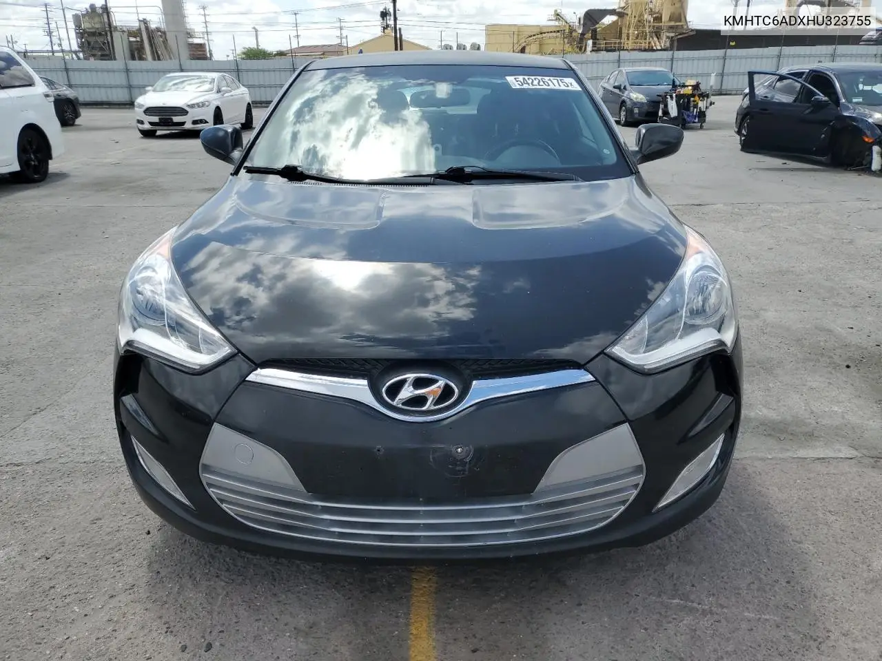 2017 Hyundai Veloster VIN: KMHTC6ADXHU323755 Lot: 54226175