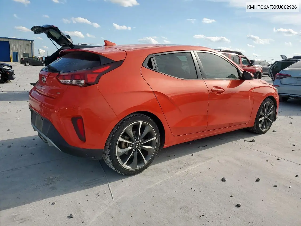 2019 Hyundai Veloster Base VIN: KMHTG6AFXKU002926 Lot: 61302865
