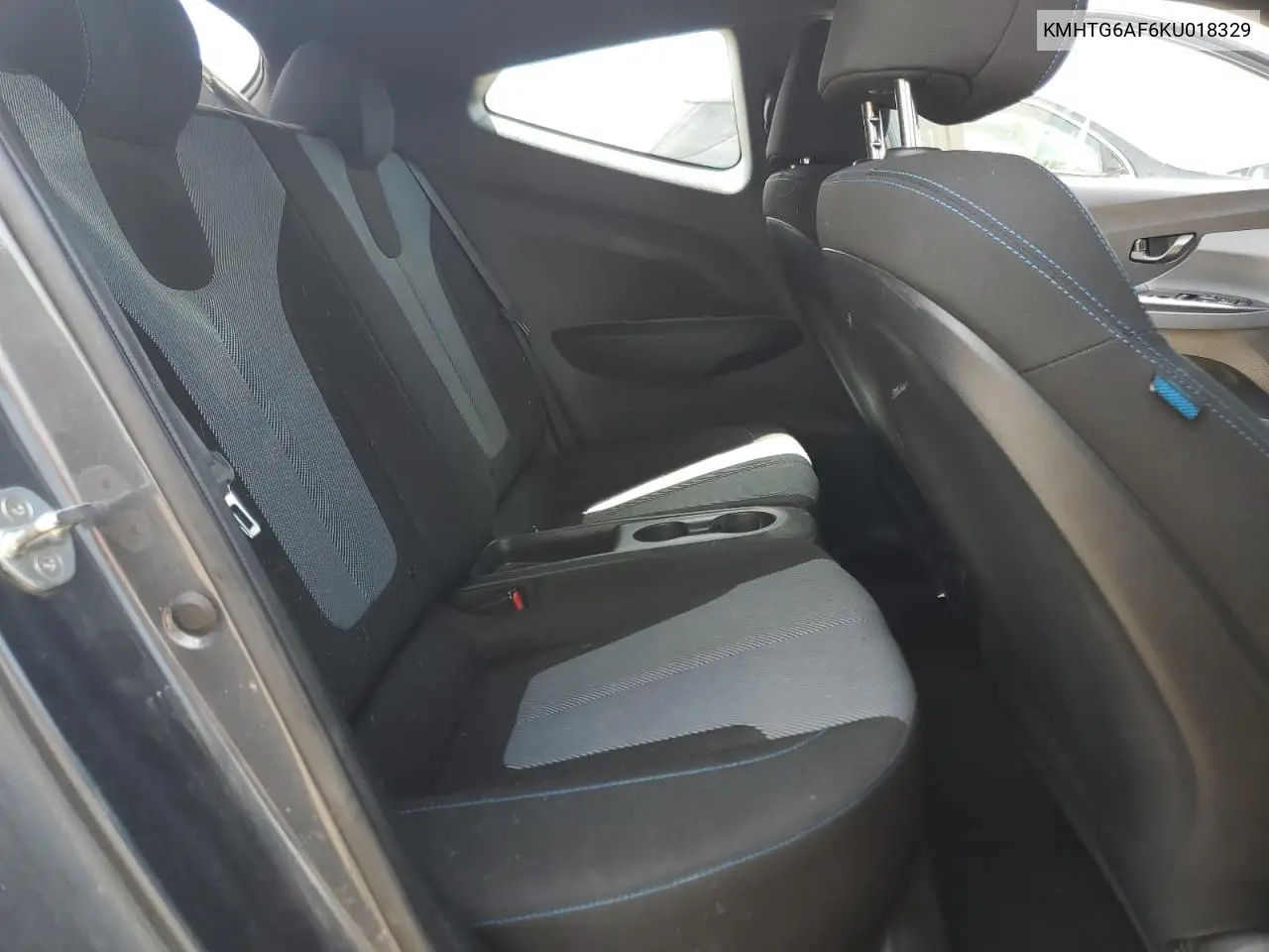 2019 Hyundai Veloster Base VIN: KMHTG6AF6KU018329 Lot: 62303655
