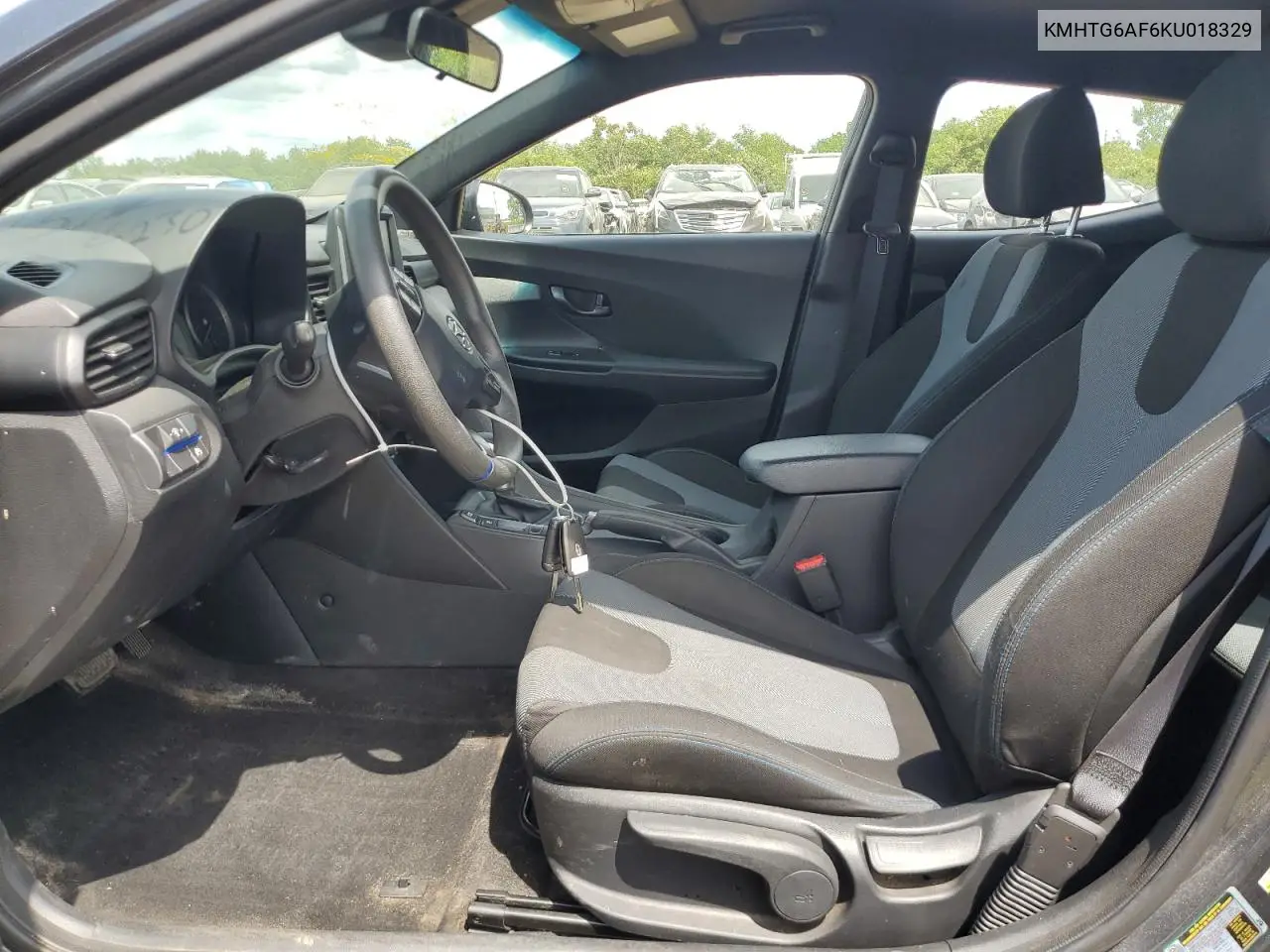 2019 Hyundai Veloster Base VIN: KMHTG6AF6KU018329 Lot: 62303655
