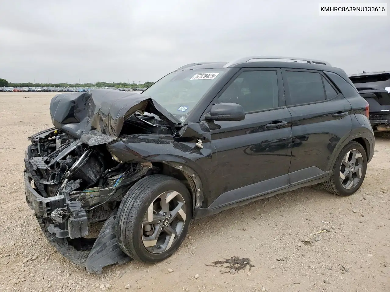 2022 Hyundai Venue Sel VIN: KMHRC8A39NU133616 Lot: 57070405