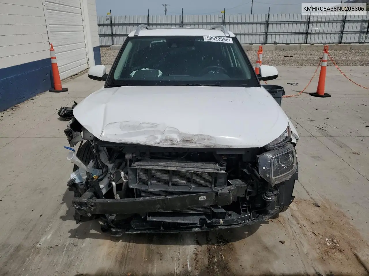 2022 Hyundai Venue Sel VIN: KMHRC8A38NU208306 Lot: 58623695