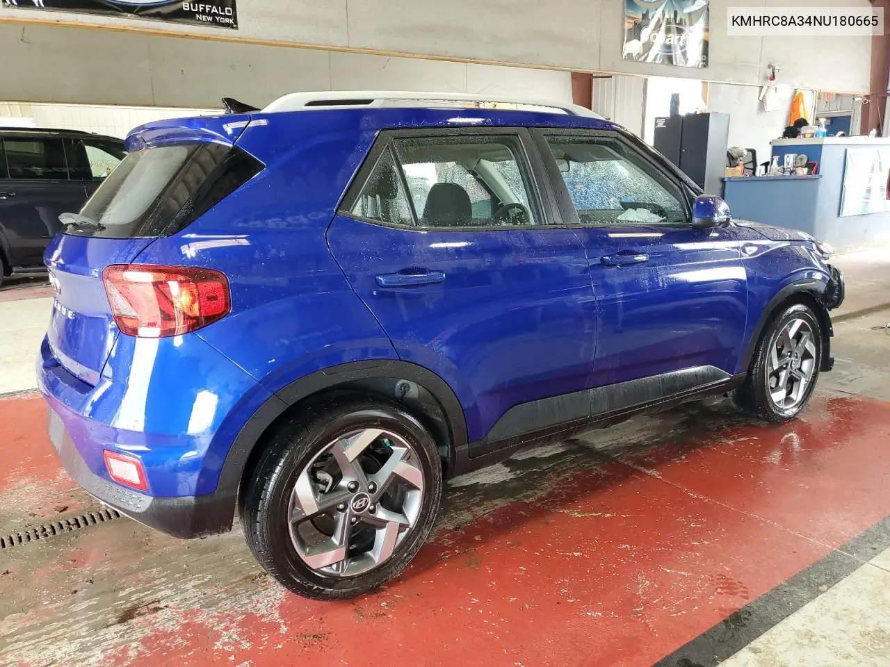 2022 Hyundai Venue Sel VIN: KMHRC8A34NU180665 Lot: 62345205