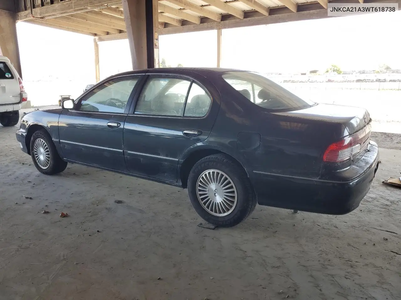 1998 Infiniti I30 VIN: JNKCA21A3WT618738 Lot: 61453485