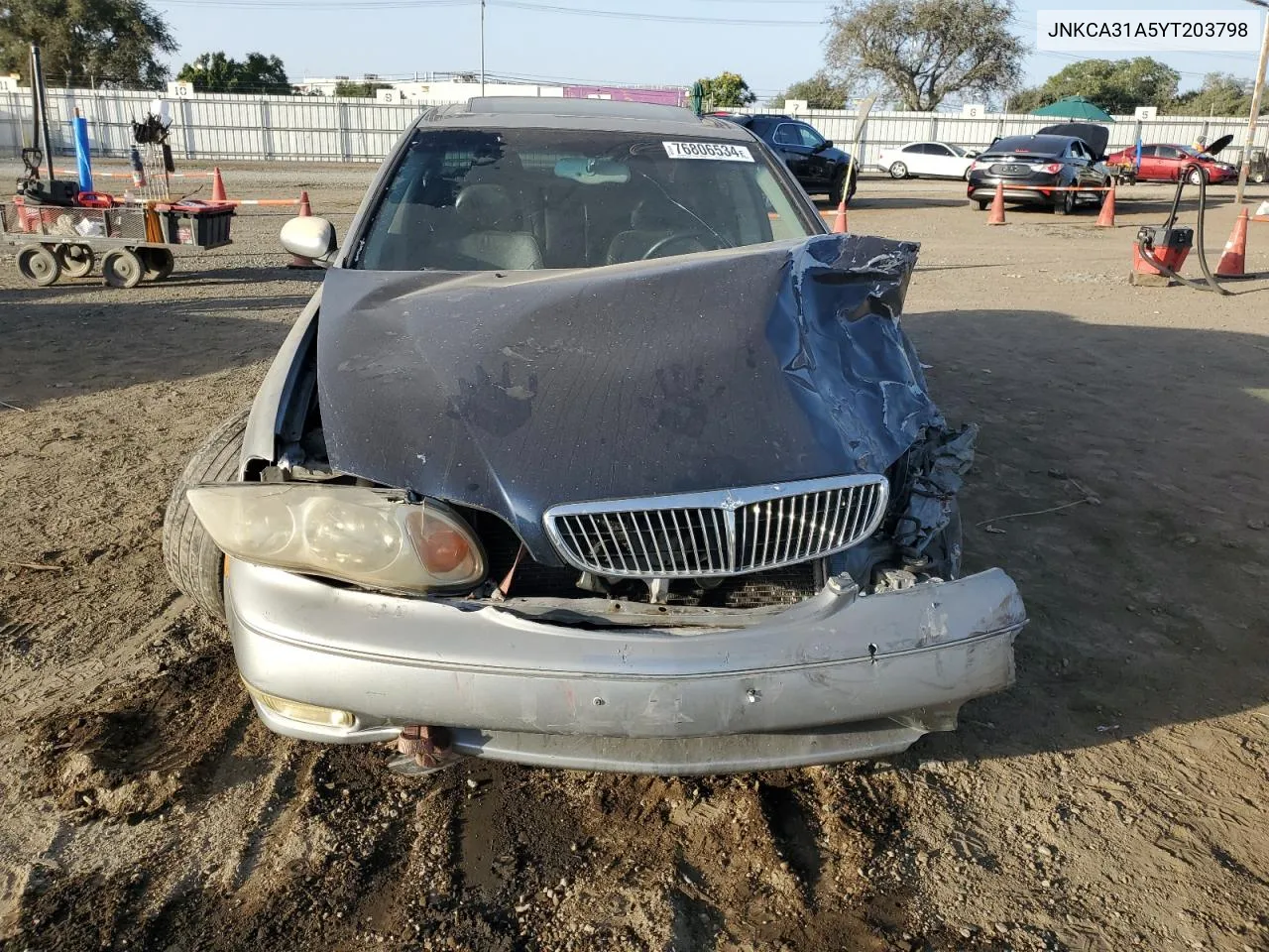 2000 Infiniti I30 VIN: JNKCA31A5YT203798 Lot: 76806534