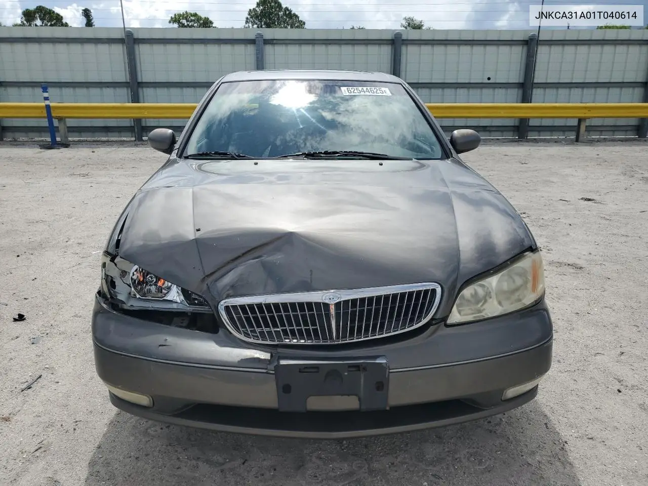 2001 Infiniti I30 VIN: JNKCA31A01T040614 Lot: 62544625