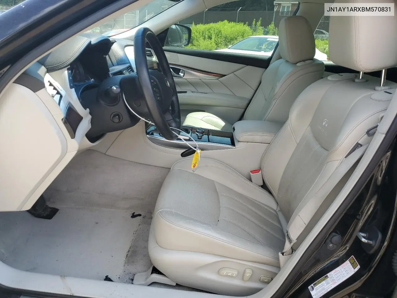 2011 Infiniti M56 X VIN: JN1AY1ARXBM570831 Lot: 62605405