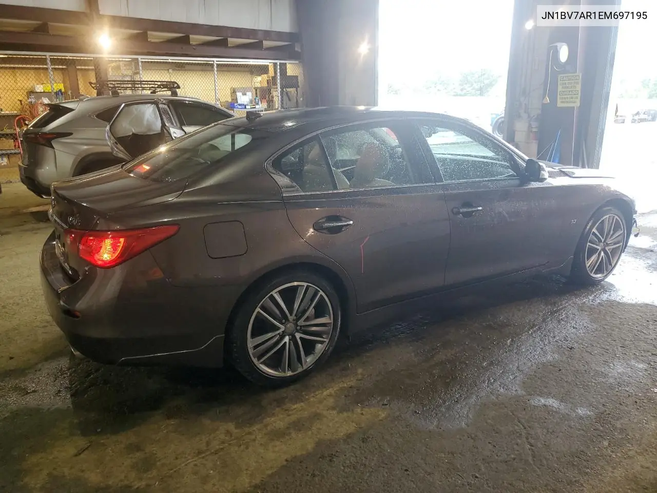 2014 Infiniti Q50 Base VIN: JN1BV7AR1EM697195 Lot: 56332245