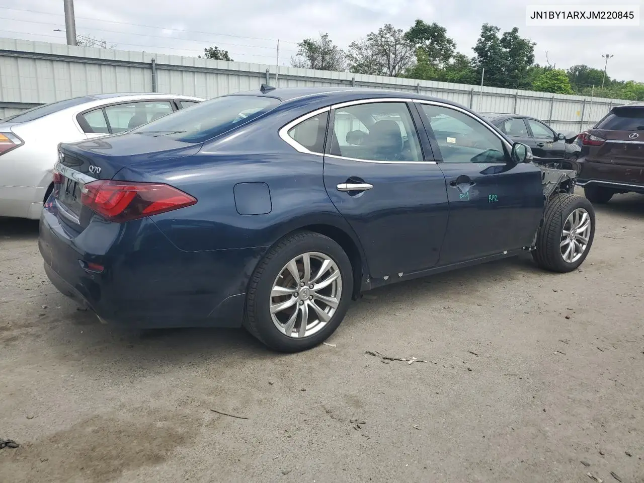 2018 Infiniti Q70 3.7 Luxe VIN: JN1BY1ARXJM220845 Lot: 59738435