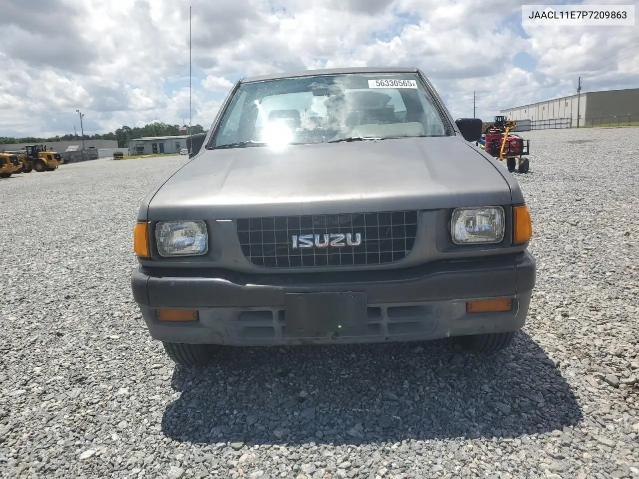 1993 Isuzu Conventional Short Bed VIN: JAACL11E7P7209863 Lot: 56330565