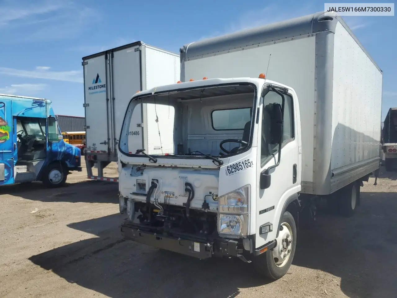 2021 Isuzu Nrr VIN: JALE5W166M7300330 Lot: 62985165