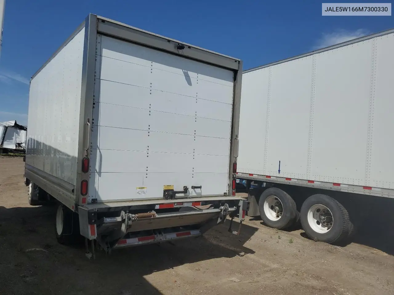 2021 Isuzu Nrr VIN: JALE5W166M7300330 Lot: 62985165