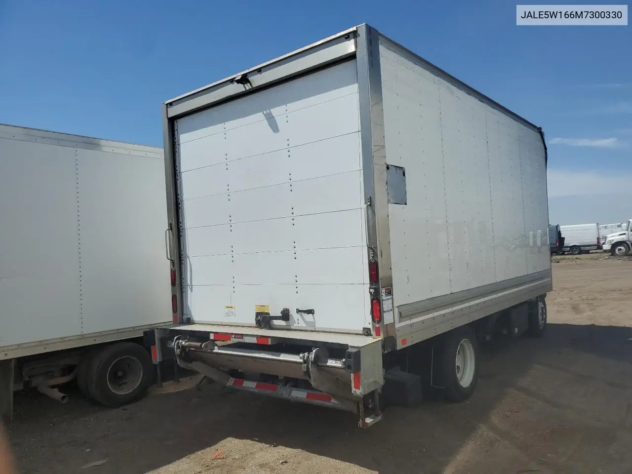 2021 Isuzu Nrr VIN: JALE5W166M7300330 Lot: 62985165