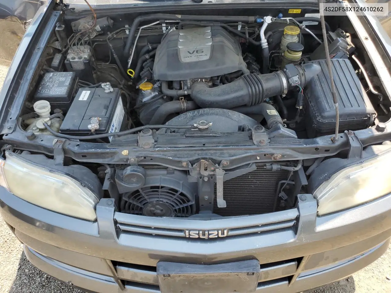 2002 Isuzu Axiom Xs VIN: 4S2DF58X124610262 Lot: 62200085