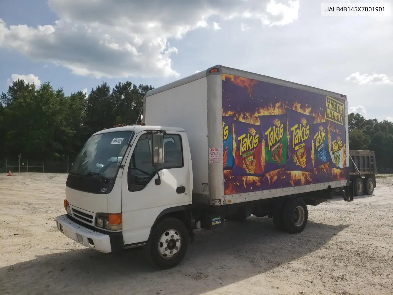 1999 Isuzu Npr VIN: JALB4B145X7001901 Lot: 55070825